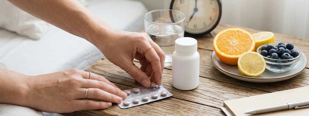 Jak i kiedy przyjmować żelazo? Zasady wchłaniania, najlepsza pora, interakcje i jak długo suplementować